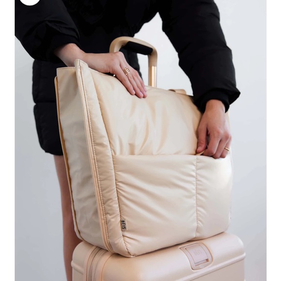 Beis Expandable Tote Bag - Picture 3 of 6